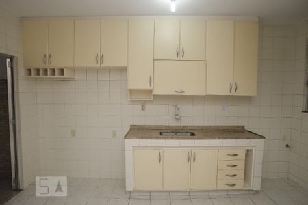 Apartamento à venda com 130m², 3 quartos e sem vagaCozinha