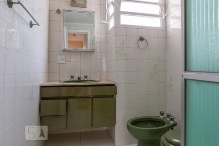 Apartamento à venda com 111m², 3 quartos e 1 vaga Apartamento à venda com 111m², 3 quartos e 1 vagaBanheiro Social