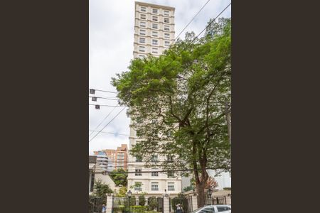 Apartamento à venda com 111m², 3 quartos e 1 vaga Apartamento à venda com 111m², 3 quartos e 1 vagaFachada