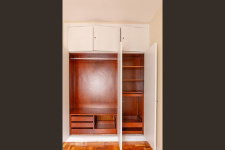 Apartamento à venda com 111m², 3 quartos e 1 vaga Apartamento à venda com 111m², 3 quartos e 1 vagaQuarto 2