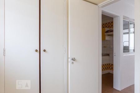 Apartamento à venda com 111m², 3 quartos e 1 vaga Apartamento à venda com 111m², 3 quartos e 1 vagaQuarto de Serviço