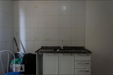 Cozinha de apartamento para alugar com 1 quarto, 38m² em República, São Paulo