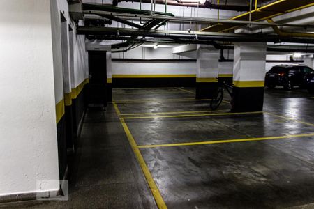 Apartamento para alugar com 125m², 3 quartos e 2 vagasÁrea Comum - Garagem