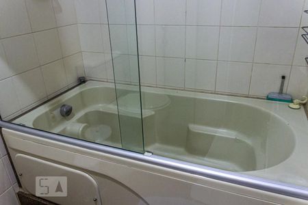 Apartamento para alugar com 125m², 3 quartos e 2 vagasBanheiro - Detalhe - Banheira