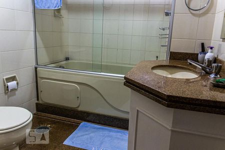 Apartamento para alugar com 125m², 3 quartos e 2 vagasBanheiro