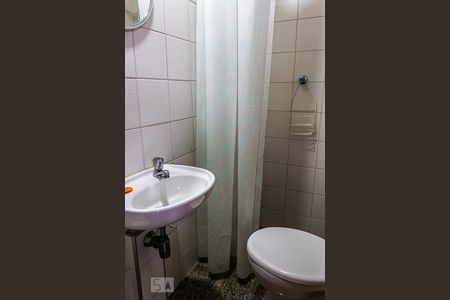 Apartamento para alugar com 125m², 3 quartos e 2 vagasBanheiro de Serviço