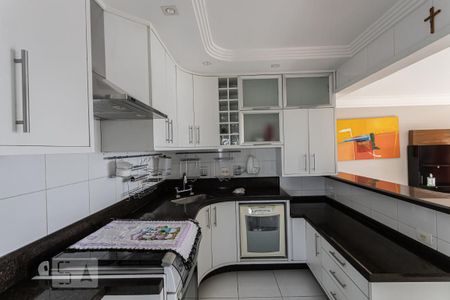 Apartamento à venda com 75m², 2 quartos e 2 vagasCozinha