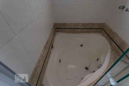 Apartamento à venda com 75m², 2 quartos e 2 vagasBanheiro Suite