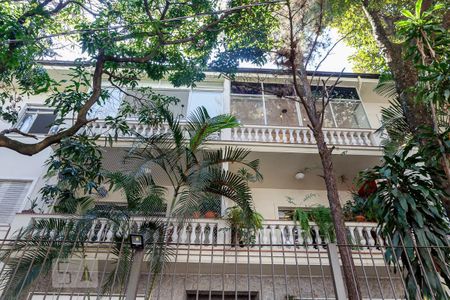 Apartamento para alugar com 120m², 3 quartos e 1 vagaFachada