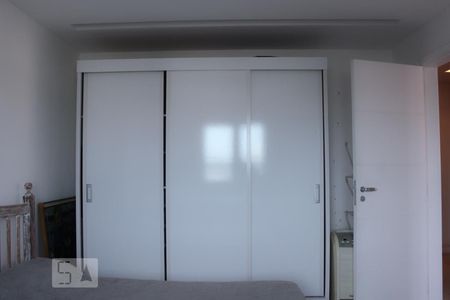 Apartamento para alugar com 350m², 4 quartos e 2 vagas Apartamento para alugar com 350m², 4 quartos e 2 vagasQuarto 2