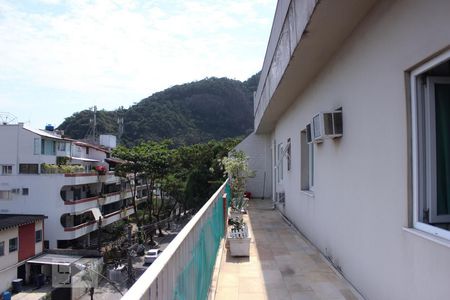 Varanda de apartamento à venda com 4 quartos, 350m² em Barra da Tijuca, Rio de Janeiro