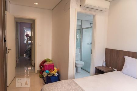 Apartamento à venda com 110m², 3 quartos e 2 vagasQuarto 2 - suíte