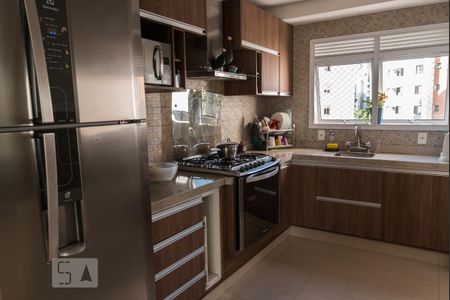 Apartamento à venda com 110m², 3 quartos e 2 vagasCozinha