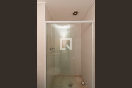 Banheiro da Suíte de apartamento para alugar com 2 quartos, 68m² em Jardim Flor da Montanha, Guarulhos