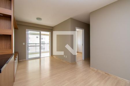 Sala de apartamento para alugar com 2 quartos, 68m² em Jardim Flor da Montanha, Guarulhos
