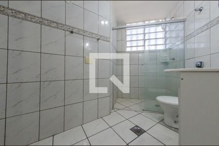 Banheiro de apartamento à venda com 1 quarto, 58m² em Vila Itapura, Campinas