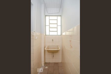 Apartamento para alugar com 60m², 3 quartos e 1 vagaÁrea de Serviço