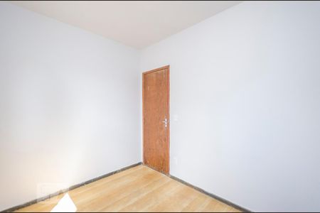 Quarto 1 de apartamento para alugar com 3 quartos, 60m² em Estoril, Belo Horizonte