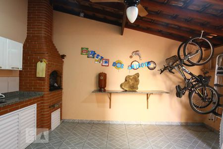 Casa à venda com 128m², 3 quartos e 4 vagasChurrasqueira e Área de Serviço