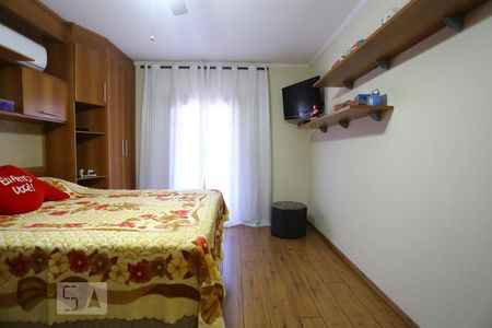 Casa à venda com 128m², 3 quartos e 4 vagasSuíte 3