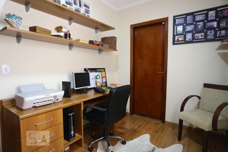 Casa à venda com 128m², 3 quartos e 4 vagasSuíte 2