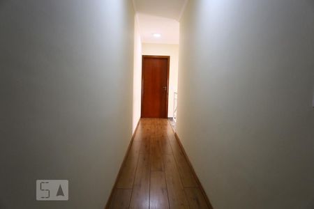 Casa à venda com 128m², 3 quartos e 4 vagasCorredor