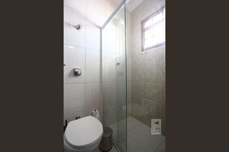 Casa à venda com 128m², 3 quartos e 4 vagasBanheiro da Suíte 2