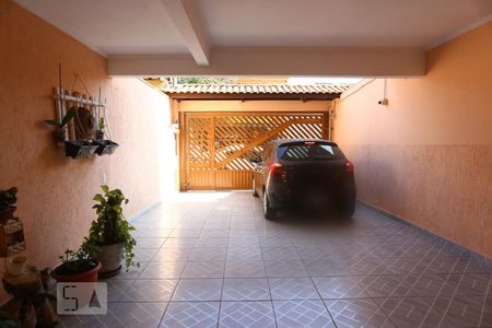 Casa à venda com 128m², 3 quartos e 4 vagas Casa à venda com 128m², 3 quartos e 4 vagasGaragem