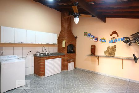 Casa à venda com 128m², 3 quartos e 4 vagasChurrasqueira e Área de Serviço