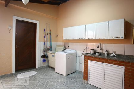 Casa à venda com 128m², 3 quartos e 4 vagasChurrasqueira e Área de Serviço