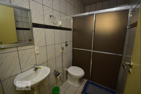 Banheiro da Suíte de casa para alugar com 3 quartos, 100m² em Guará Ii, Brasília