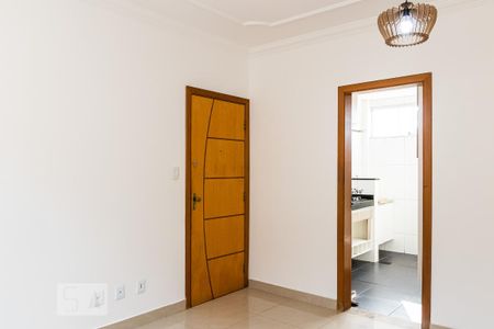 Sala de apartamento para alugar com 3 quartos, 65m² em Floramar, Belo Horizonte