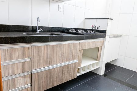 Cozinha de apartamento para alugar com 3 quartos, 65m² em Floramar, Belo Horizonte