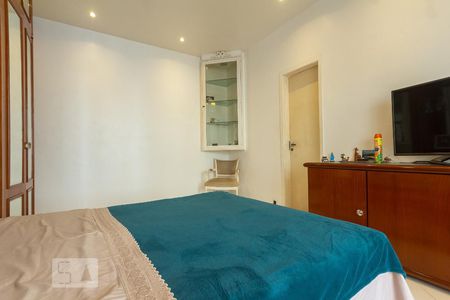 Apartamento à venda com 225m², 3 quartos e 2 vagasSuíte