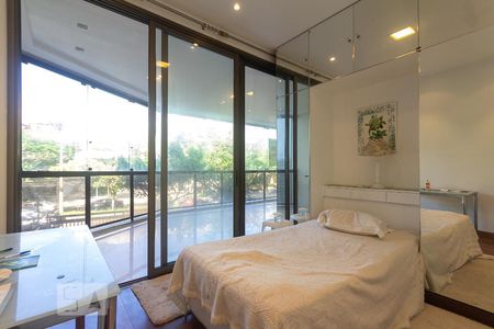 Apartamento à venda com 225m², 3 quartos e 2 vagasQuarto