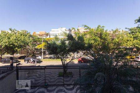 Apartamento à venda com 225m², 3 quartos e 2 vagasVista