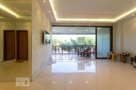 Sala de apartamento à venda com 3 quartos, 225m² em Barra da Tijuca, Rio de Janeiro