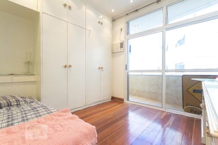 Apartamento à venda com 225m², 3 quartos e 2 vagasQuarto 2