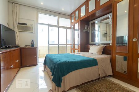 Apartamento à venda com 225m², 3 quartos e 2 vagasSuíte