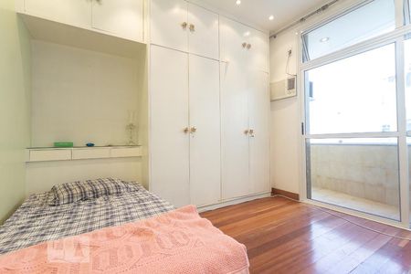 Apartamento à venda com 225m², 3 quartos e 2 vagasQuarto 2