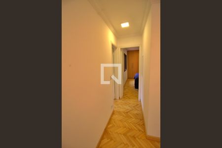 Corredor de apartamento à venda com 2 quartos, 68m² em Vila Andrade, São Paulo