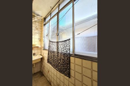 Apartamento para alugar com 60m², 2 quartos e sem vagaÁrea de Serviço