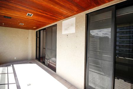 Varanda de apartamento para alugar com 4 quartos, 160m² em Recreio dos Bandeirantes, Rio de Janeiro