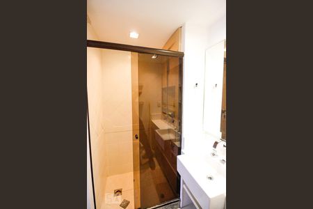 Apartamento para alugar com 160m², 4 quartos e 2 vagas Apartamento para alugar com 160m², 4 quartos e 2 vagasBanheiro