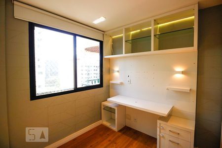 Apartamento para alugar com 160m², 4 quartos e 2 vagas Apartamento para alugar com 160m², 4 quartos e 2 vagasQuarto 2
