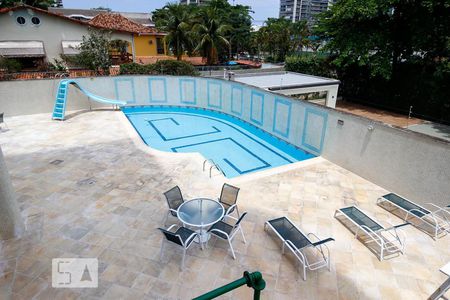 Apartamento para alugar com 160m², 4 quartos e 2 vagas Apartamento para alugar com 160m², 4 quartos e 2 vagasÁrea comum