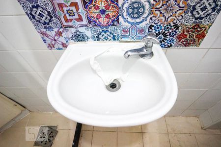 Apartamento para alugar com 160m², 4 quartos e 2 vagas Apartamento para alugar com 160m², 4 quartos e 2 vagasPia - Banheiro de Serviço