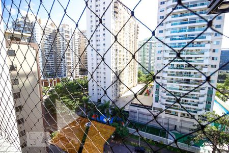 Apartamento para alugar com 160m², 4 quartos e 2 vagas Apartamento para alugar com 160m², 4 quartos e 2 vagasVista da Suíte