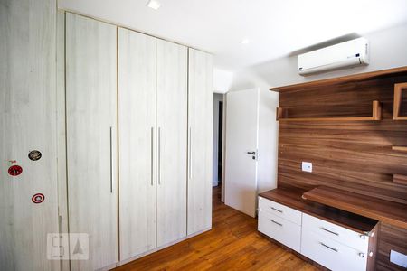Quarto 1 de apartamento para alugar com 4 quartos, 160m² em Recreio dos Bandeirantes, Rio de Janeiro