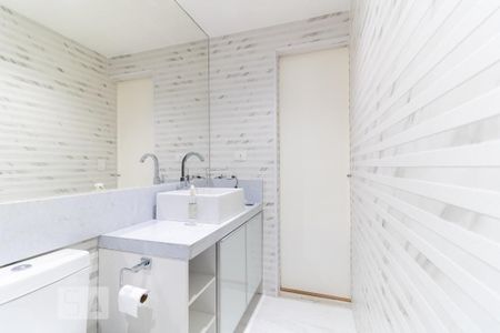 Studio à venda com 36m², 1 quarto e sem vaga Studio à venda com 36m², 1 quarto e sem vagaBanheiro